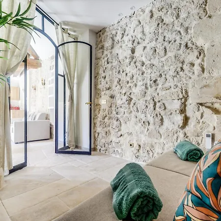 Le Clos Du Four *